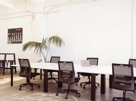 Hot Desks @ $140 per Week