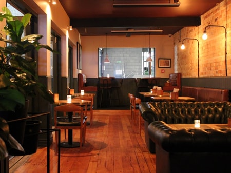 Baxter's cocktail lounge 