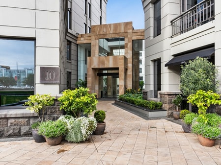 Large Private Suite | Viaduct Harbour 
