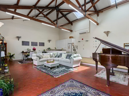 Magnificent Loft Studio  