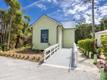 Unique Schoolhouse Shooting Location