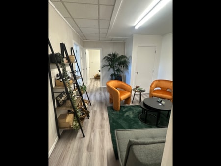 Practitioner room for rent 