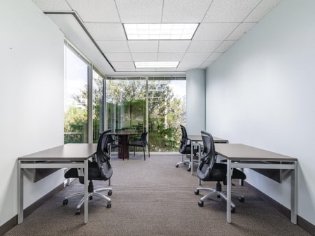 Private Office Space for 5+ People 