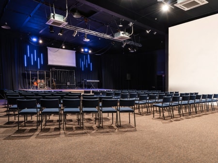 Large Spaces in Pakuranga Heights