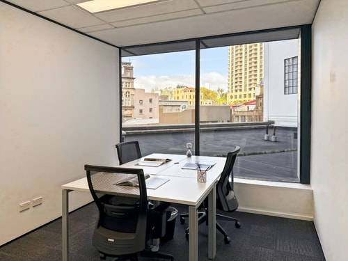 Queen Street Office 3-4 People 