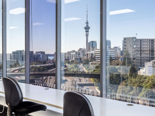 Light-Filled CBD Office with City+Sea Views