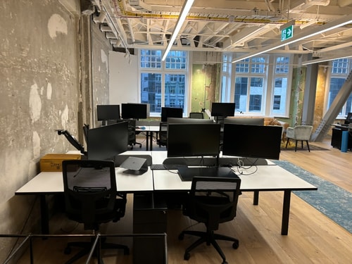 Stylish & Central Office - Desks Available