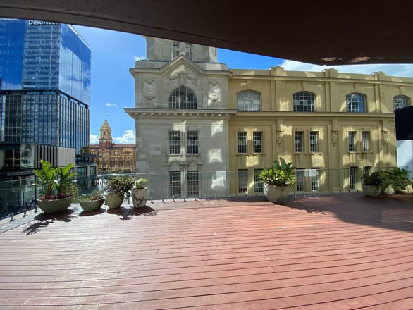 Mövenpick Hotel Open Air Deck 