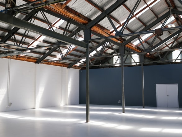 Secure Shared Warehouse Space