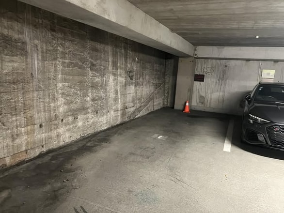 Car Park - 53 Fort Street