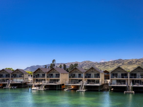 Lake Resort Marsden for Shoots