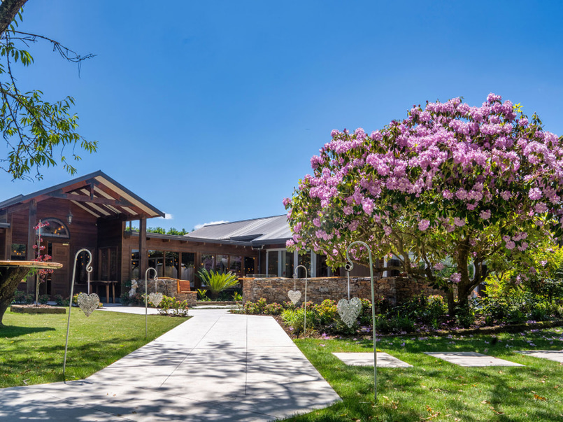 Breathtaking Vineyard Estate Event Venue image 1