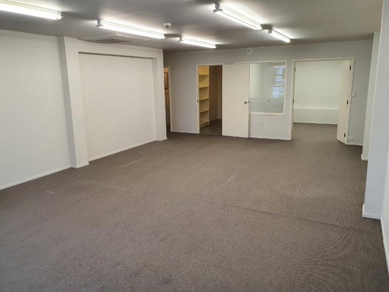 55m2 Office Space in Henderson image 0