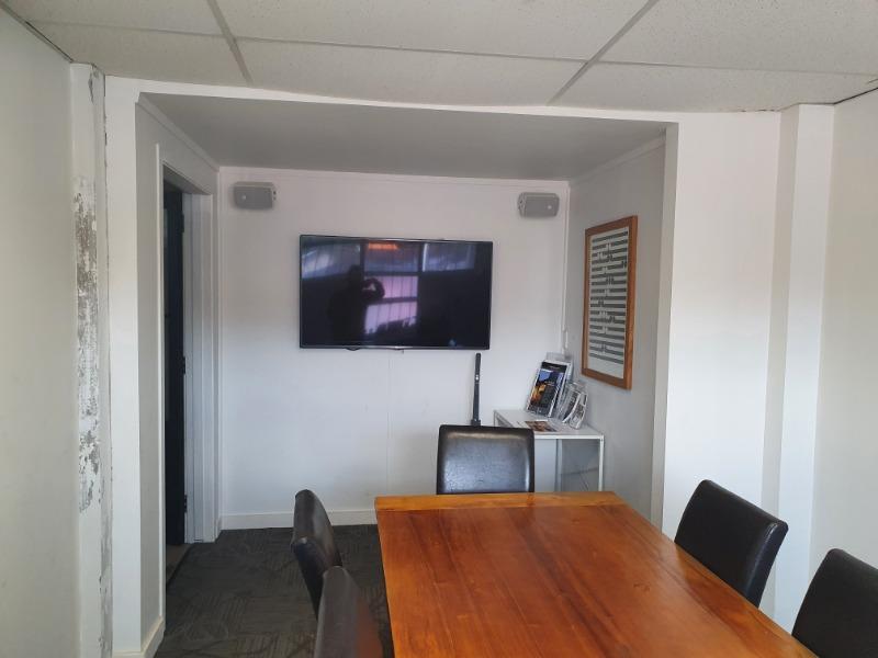 Private Office in New Lynn image 2