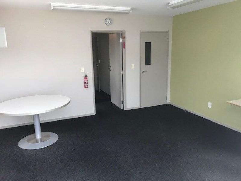 Modern Petone Office Suite Available image 1