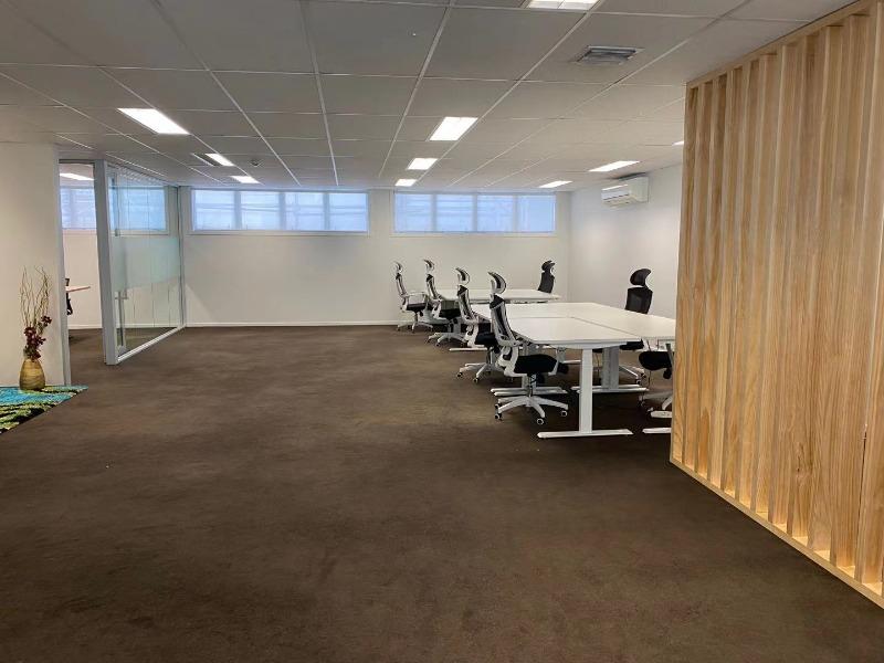 Newly furnished office for rent image 1