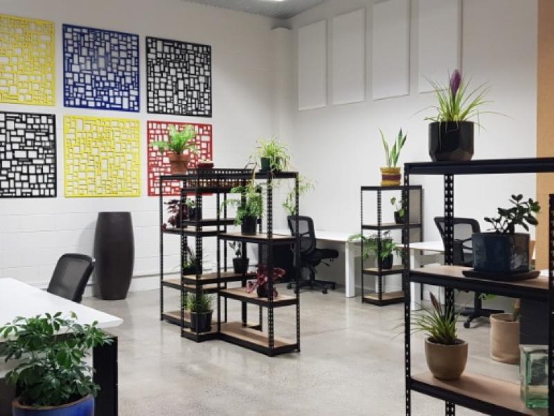 Desk space - Co-working office - for lease image 0