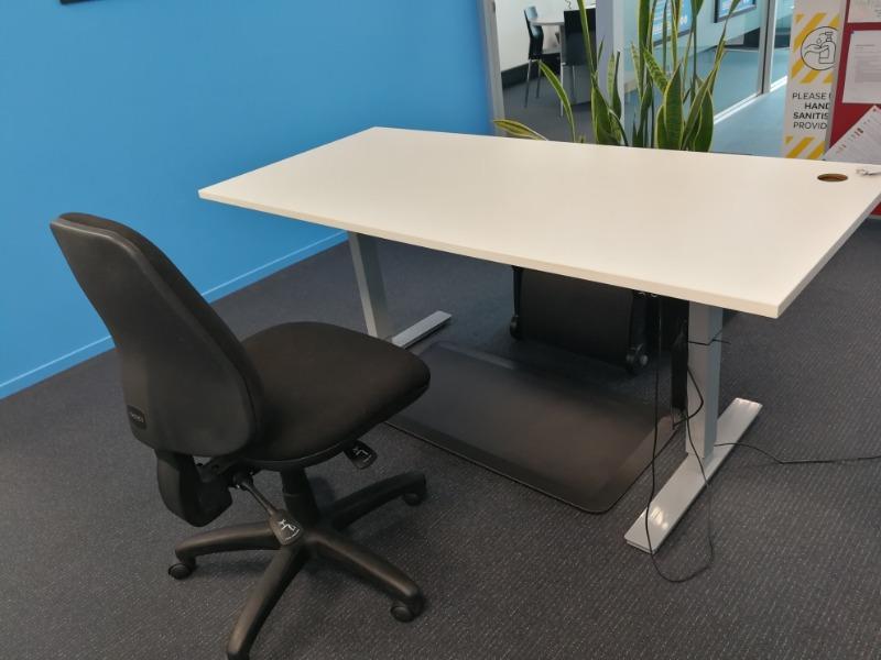 Desk Space Available Tauranga image 0