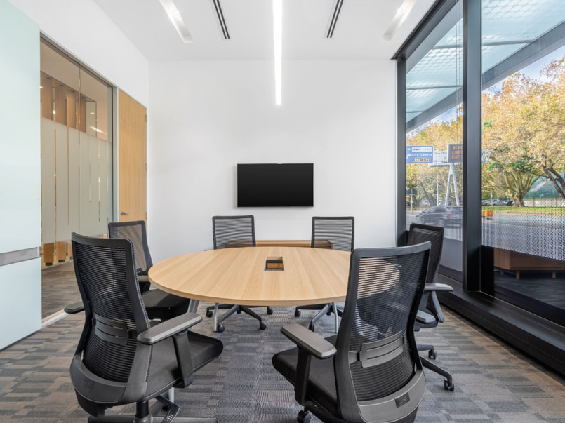Fanshawe Street Meeting Rooms Available image 1