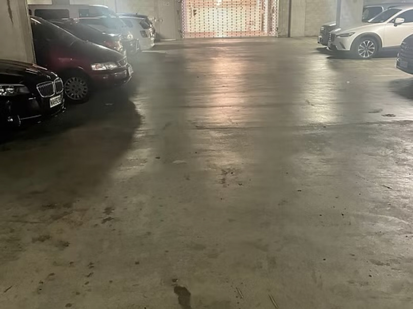 Secured Durham Street Parking - AKL CBD image 1