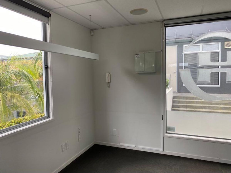Wonderful sunny office in Herne Bay - 15sqm image 2