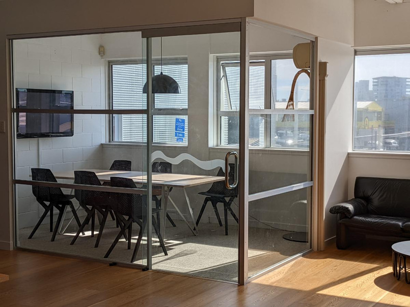 Suites in a design precinct - Grey Lynn image 2
