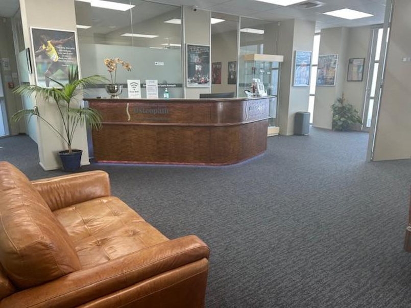 Medical Rooms for Rent in Upmarket Clinic image 1