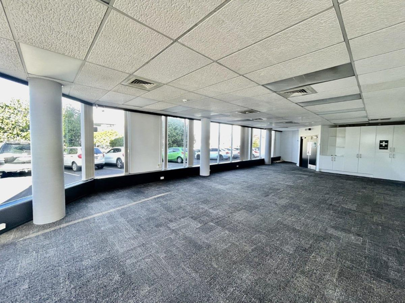 Modern City Fringe Workplace For Lease image 0