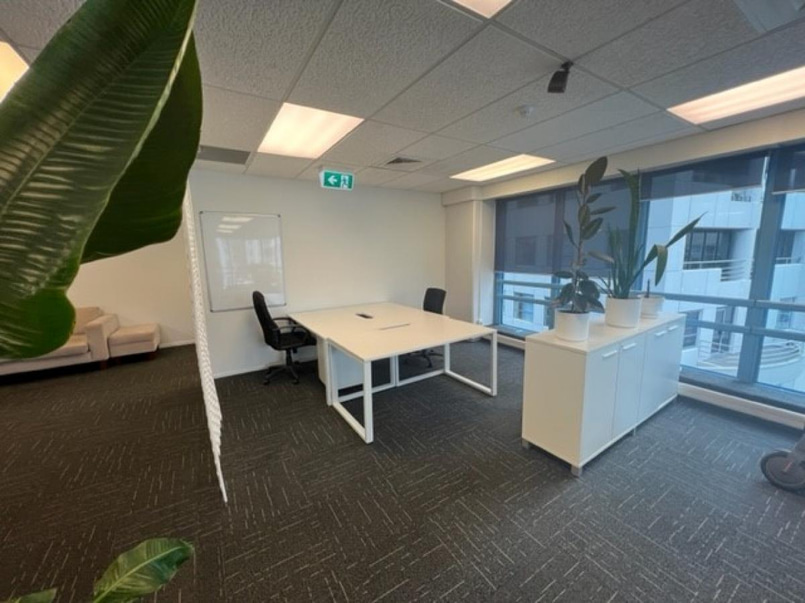 Modern CBD Shared Office Space image 1