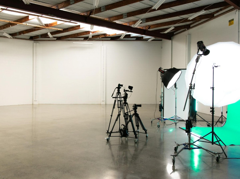 Large Modern Studio Space Available  image 1