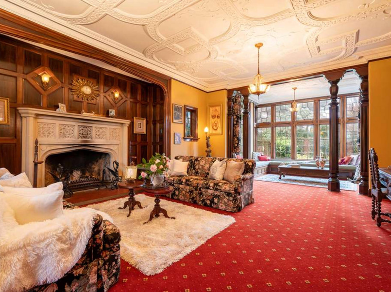 Historic Mansion image 2
