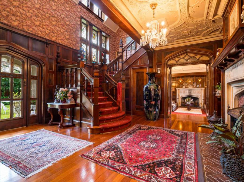 Historic Mansion image 0