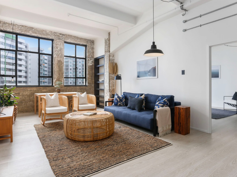 Luxurious Bohemian style apartment image 0