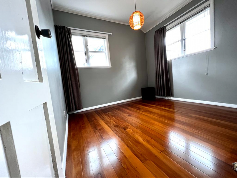 Office/Studio  space and or Garage Space-  image 0