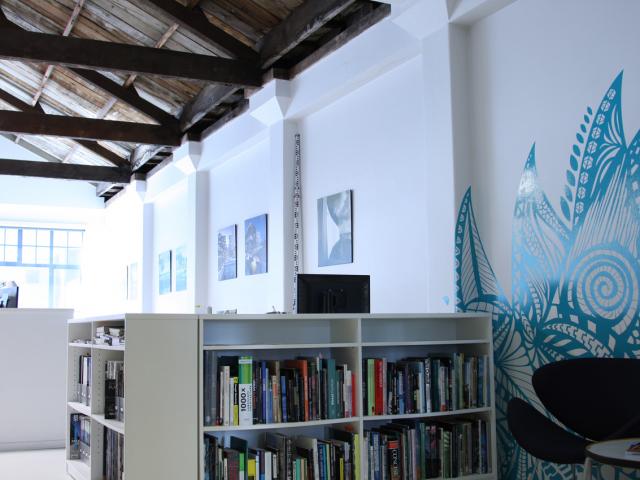 Sublet in Creative Open Plan Design Studio image 2