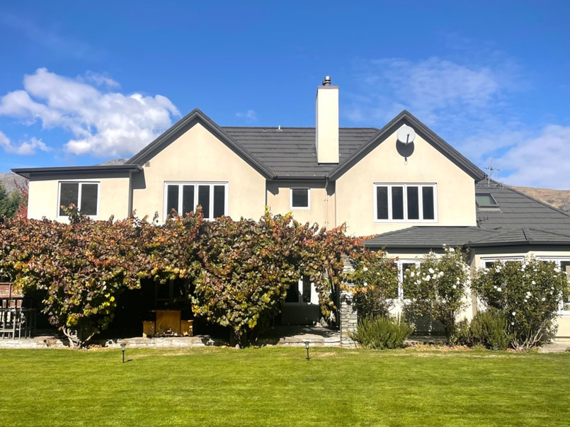 Queenstown Country Lodge image 0