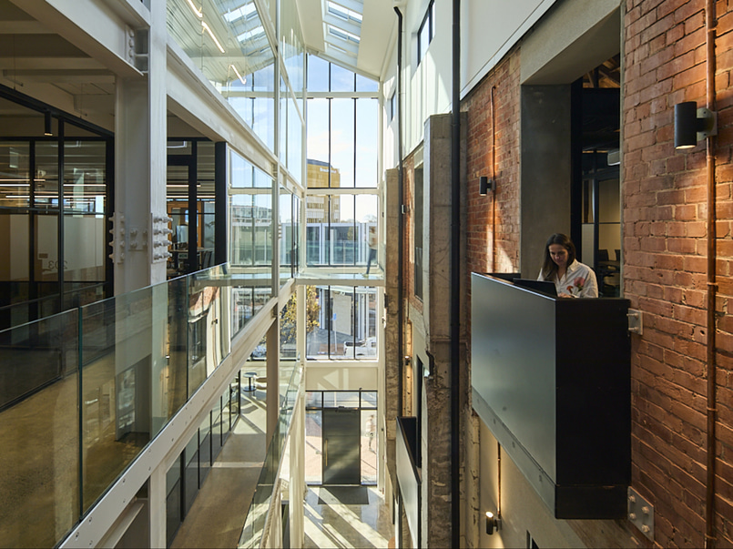 QB Studios Christchurch | High Street image 0