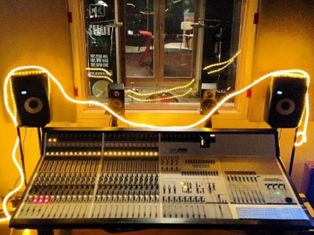 Shared Recording Studio image 0