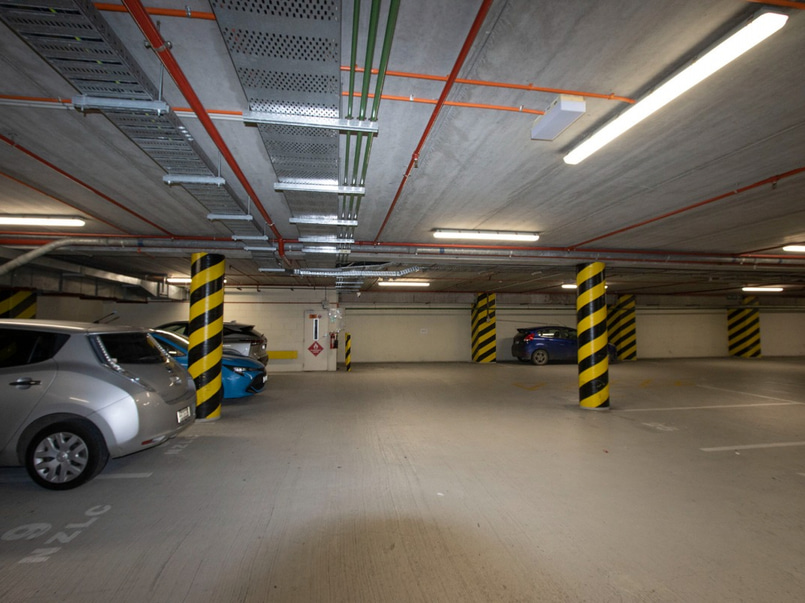 Secure monthly parking Cambridge Terrace image 1