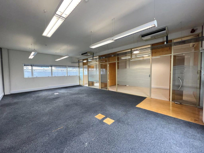 Convenient Wellesley Office For Lease image 0