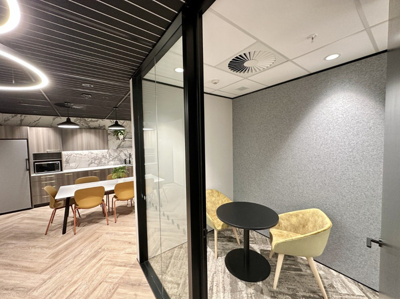 Furnished Shortland Street Office For Lease image 2