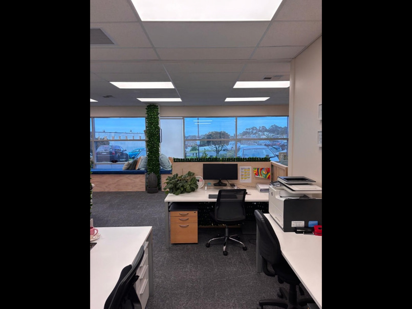 Office Space for10-12 People - Ground Floor image 2