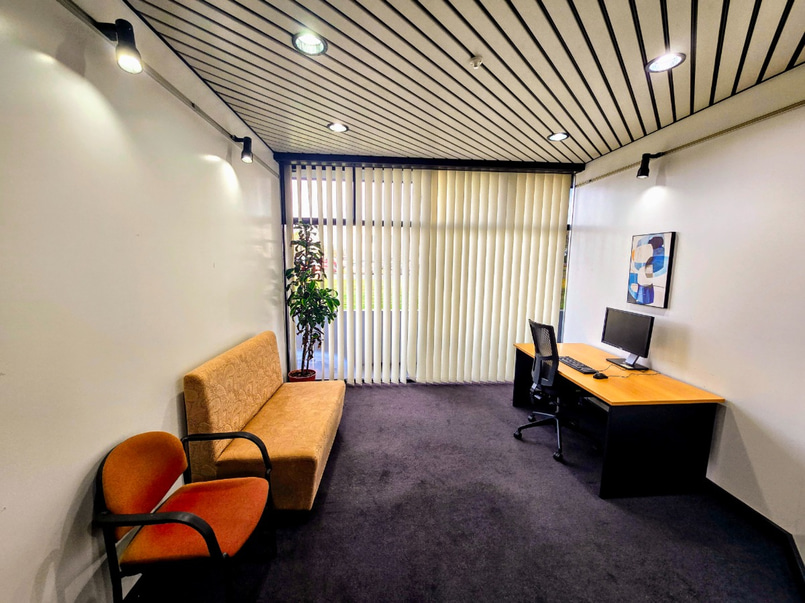 Private Office Near Christchurch Airport – Re image 1