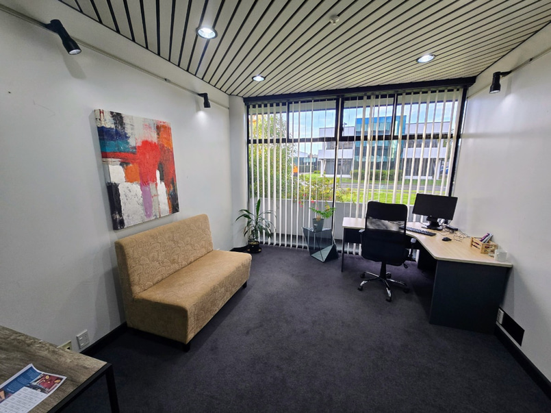 Private Office Near Christchurch Airport – Re image 2