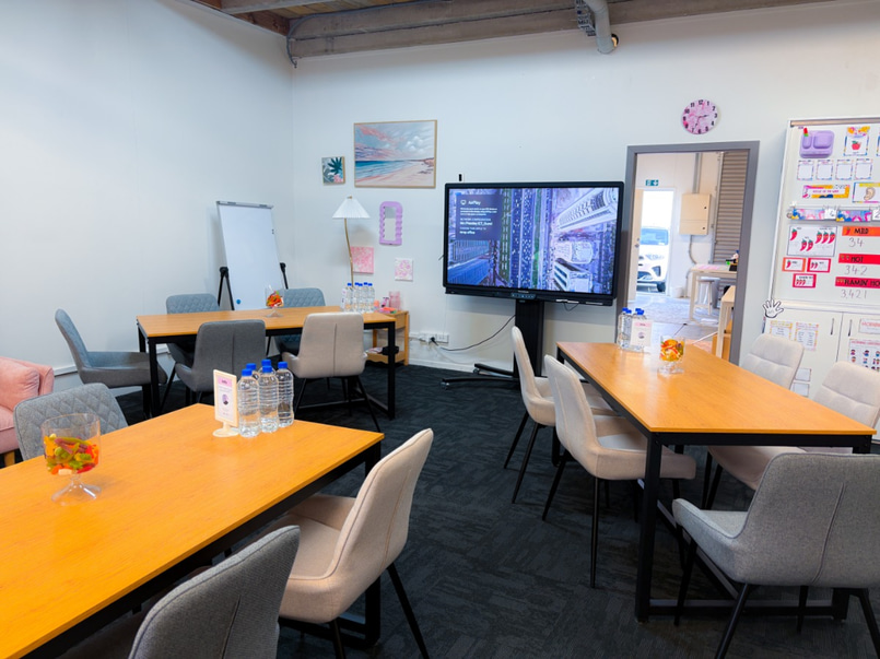 Ideal teacher workshop space image 0