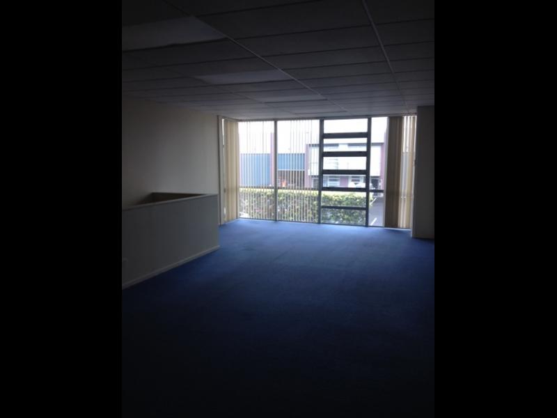 Short Term Storage or Business Premises image 1