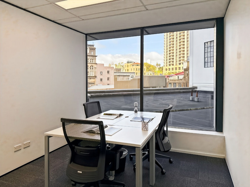 Queen Street Office 3-4 People  image 0