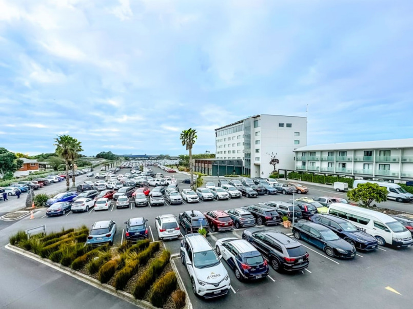 JetPark Auckland Airport Hotel & Conference  image 0
