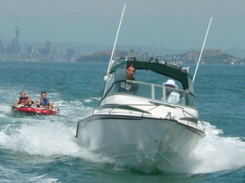 Boat for Hire suitable for day Fishing image 1