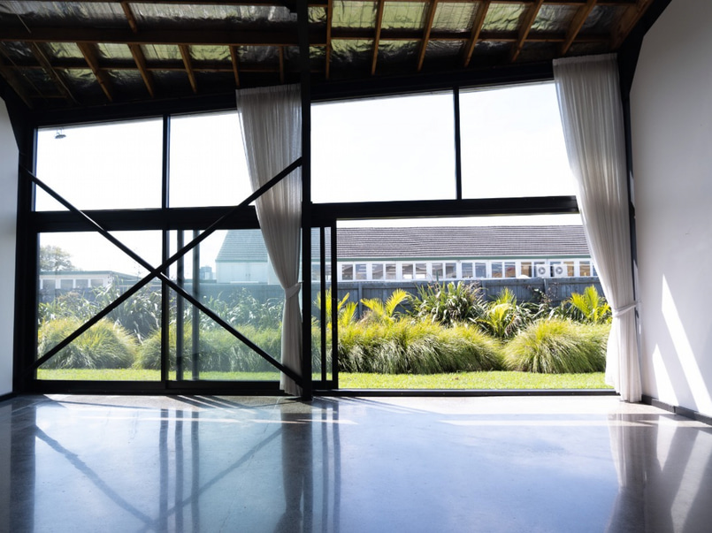 Contemporary, light-filled creative studio image 1